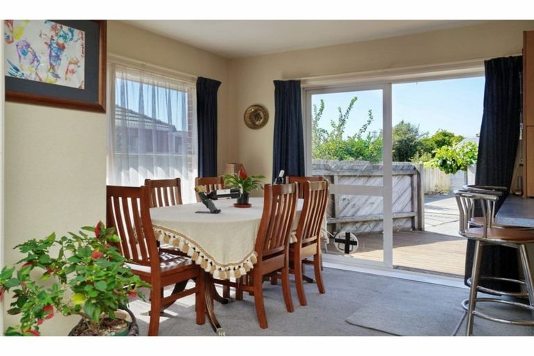 Photo of property in 95 Kendal Avenue, Burnside, Christchurch, 8053