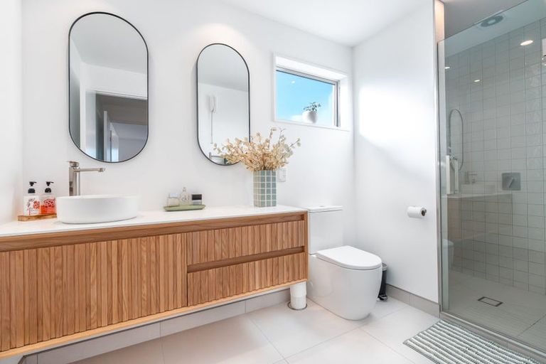 Photo of property in 2/179 Weston Road, St Albans, Christchurch, 8052