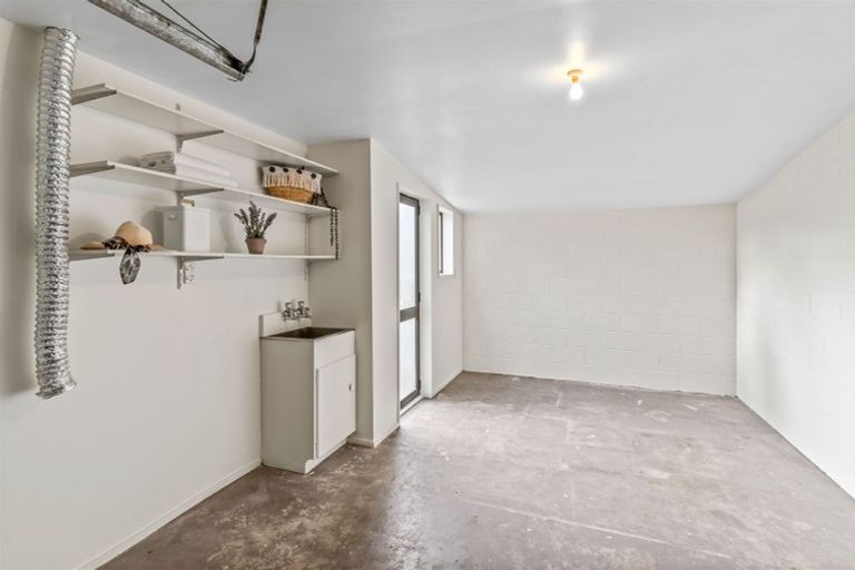 Photo of property in 1/281 Main South Road, Hornby, Christchurch, 8042