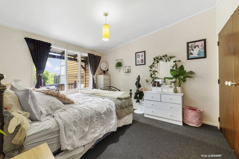 Photo of property in The Triangle, 5/33 Halswater Drive, Churton Park, Wellington, 6037