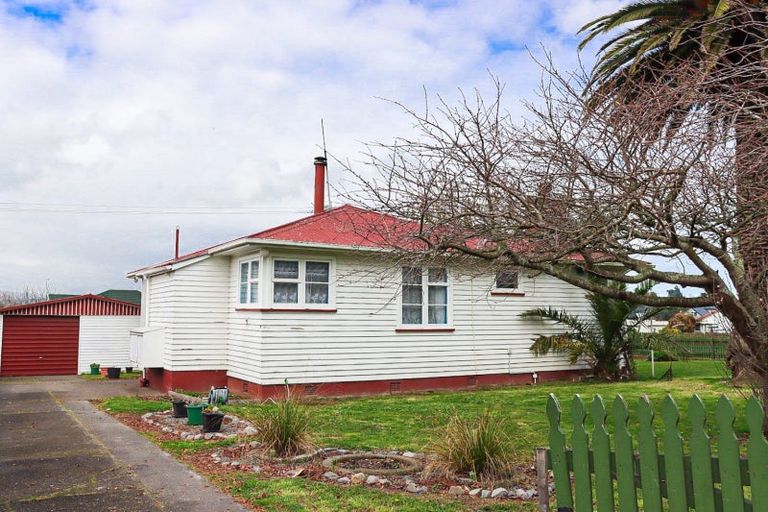 Photo of property in 11 Stanley Street, Dannevirke, 4930