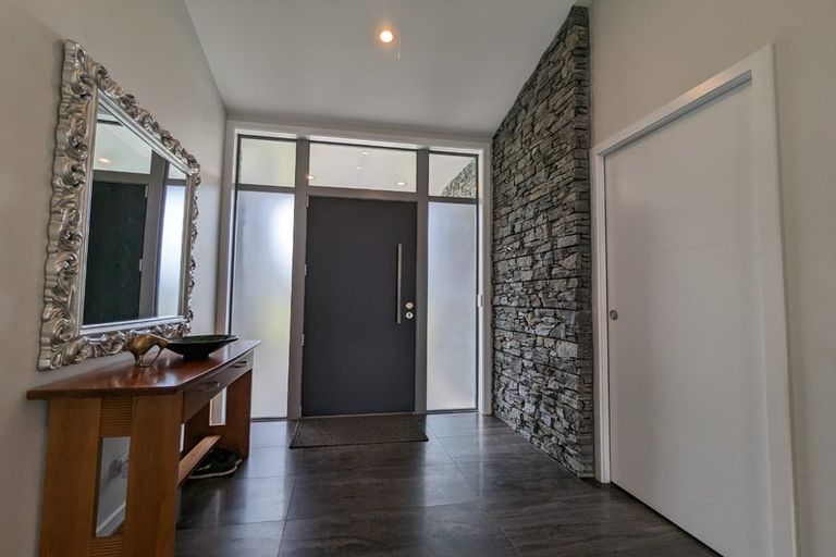 Photo of property in 29 Pacific View, Whitby, Porirua, 5024