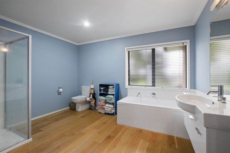 Photo of property in 7 Armstrong Way, Waiuku, 2123