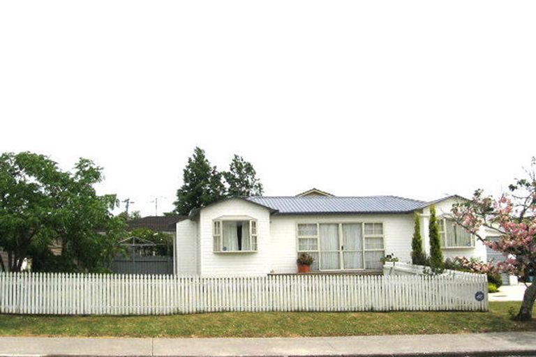 Photo of property in 2 Walters Road, Mount Wellington, Auckland, 1062