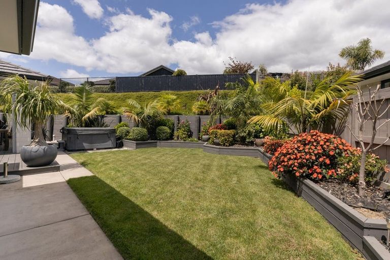 Photo of property in 13 Shoreview Close, Omokoroa, 3114