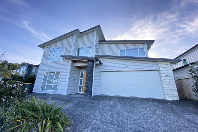 Photo of property in 43 Remuremu Street, Long Bay, Auckland, 0630