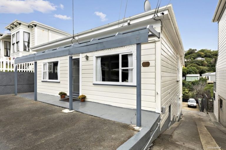 Photo of property in 26 Tanera Crescent, Brooklyn, Wellington, 6021