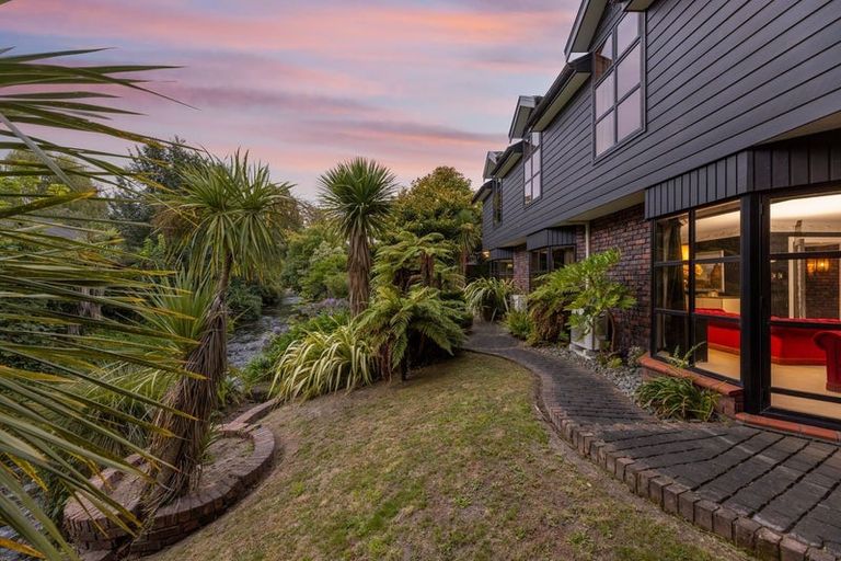 Photo of property in 5 Wood Lane, Fendalton, Christchurch, 8014