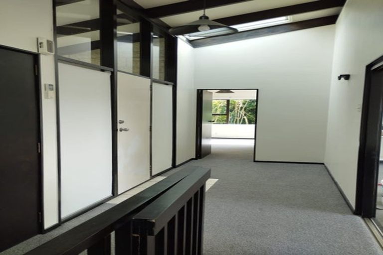 Photo of property in 19 Carluke Street, Paparangi, Wellington, 6037