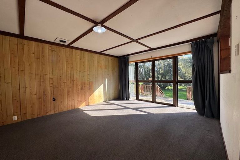 Photo of property in 104 Cemetery Road, Wainui, Silverdale, 0992