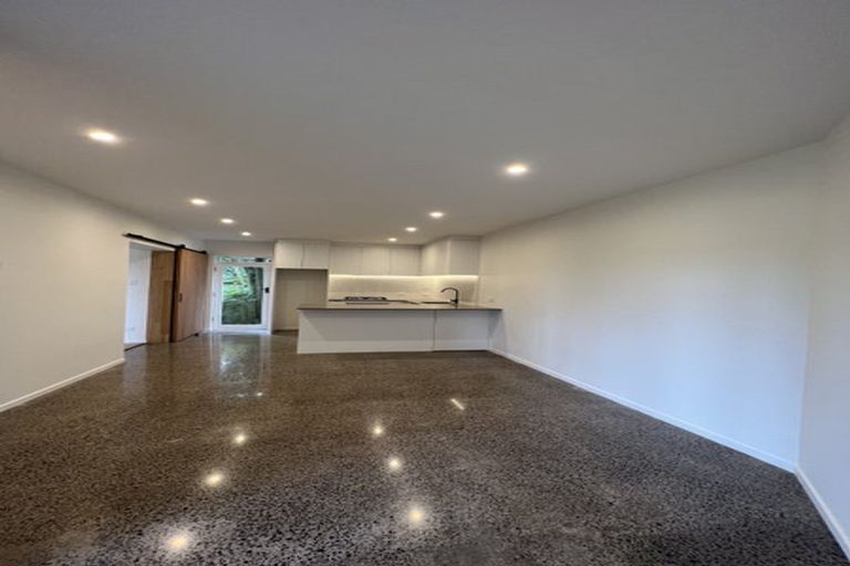 Photo of property in 25 Wirihana Road, Titirangi, Auckland, 0604