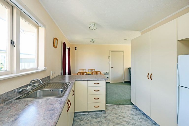 Photo of property in 18b Chester Street, Taradale, Napier, 4112