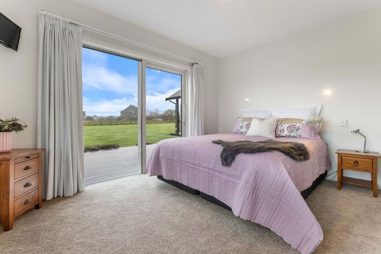 Photo of property in 100 Wingatui Road, Mosgiel, 9024
