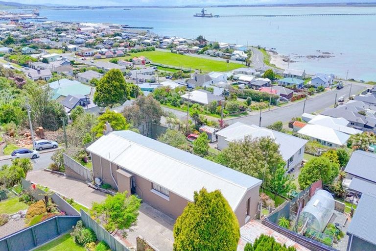 Photo of property in 46 Walker Street, Bluff, 9814