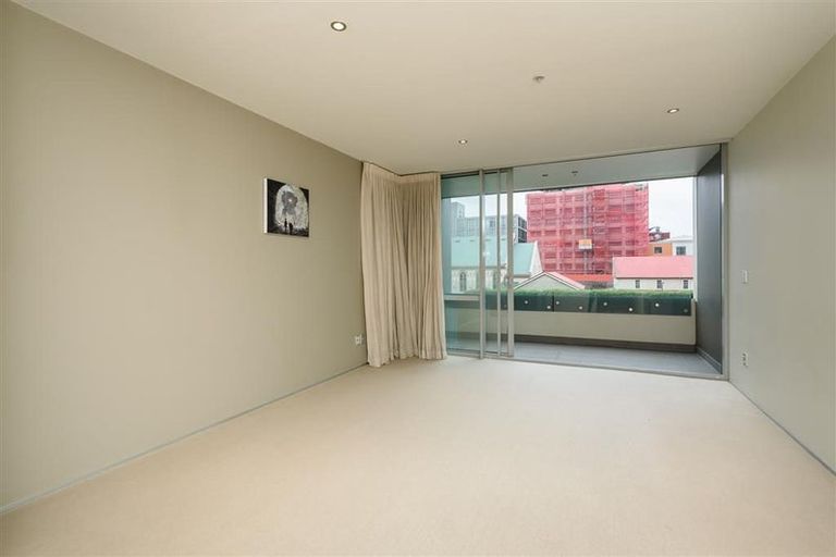 Photo of property in Sanctum Apartments, 22/10b Ebor Street, Te Aro, Wellington, 6011