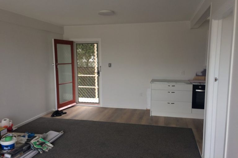 Photo of property in 10/219 Onewa Road, Birkenhead, Auckland, 0626