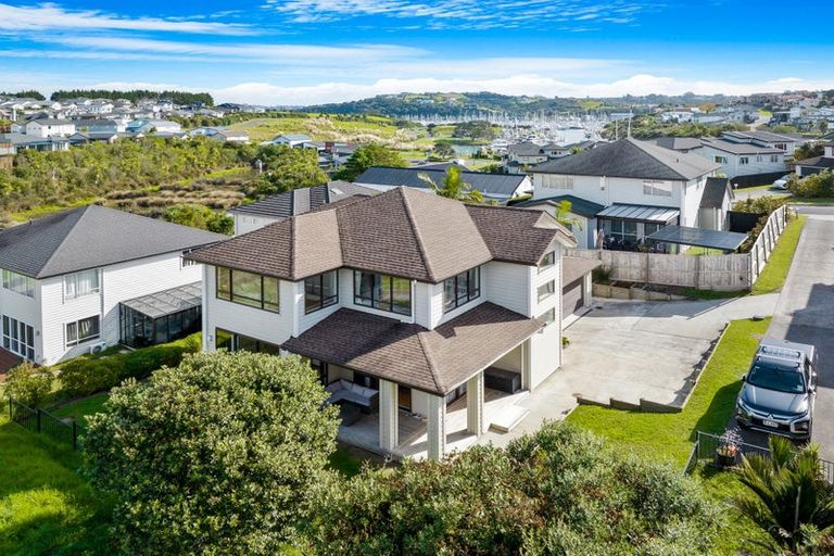 Photo of property in 14 Parkview Drive, Gulf Harbour, Whangaparaoa, 0930