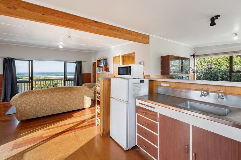 Photo of property in 112 Broadway Road, Waihi Beach, 3611