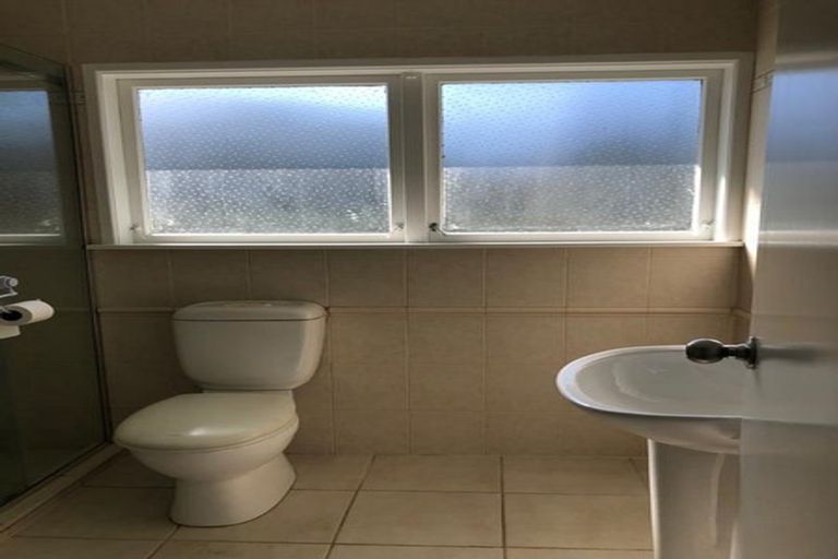 Photo of property in 170 Ti Rakau Drive, Pakuranga, Auckland, 2010