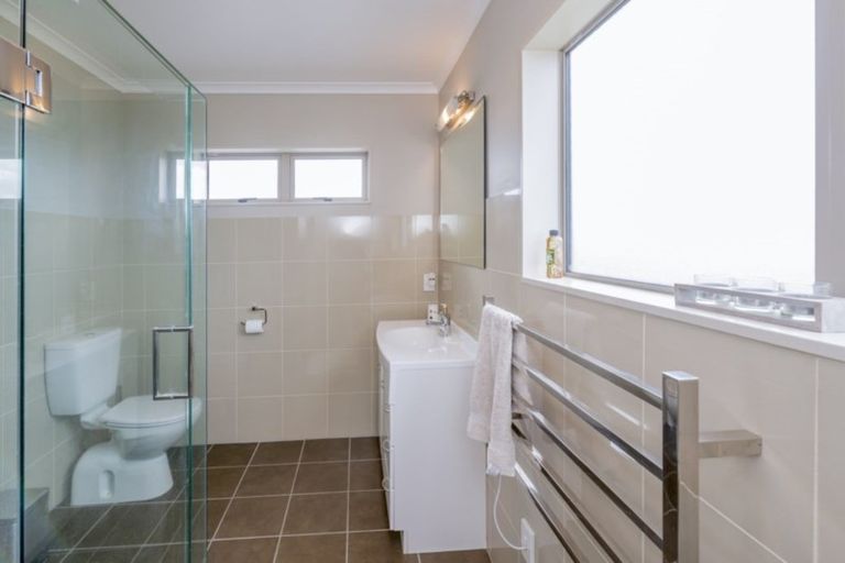 Photo of property in 8a Marine Parade South, Foxton Beach, Foxton, 4815