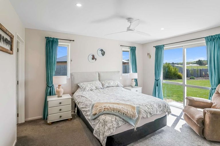 Photo of property in 5 Fantail Avenue, Amberley, 7410