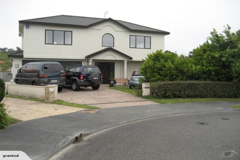 Photo of property in 10 Lingard Grove, Brooklyn, Wellington, 6021