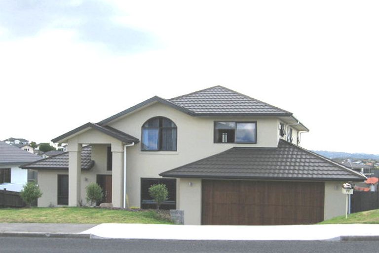 Photo of property in 72 Luckens Road, West Harbour, Auckland, 0618