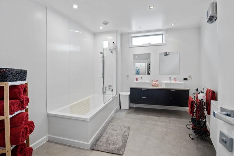 Photo of property in 127 Coutts Road, Gore, 9710