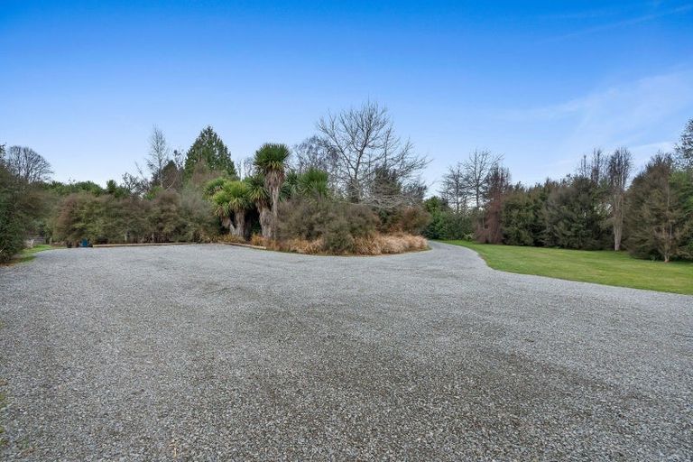 Photo of property in 39 Main Road North, Geraldine, 7930