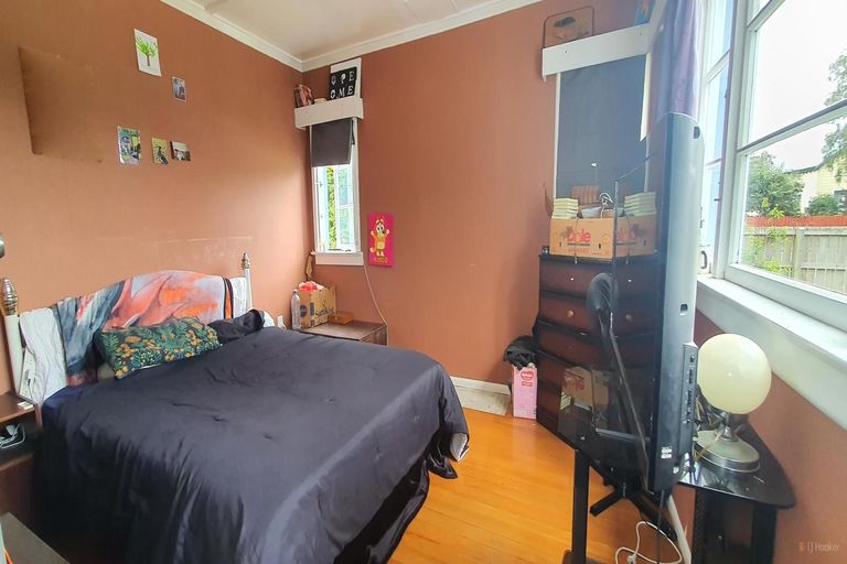 Photo of property in 53 Rhodes Street, Waimate, 7924