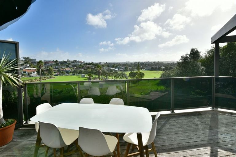 Photo of property in 29 Marellen Drive, Red Beach, 0932