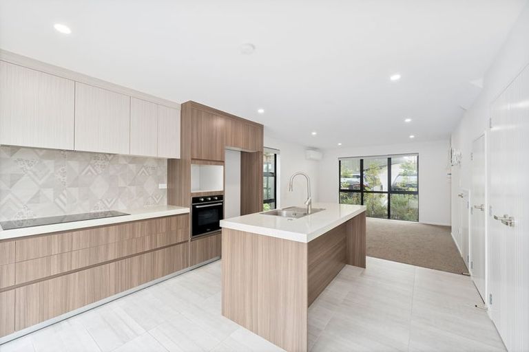 Photo of property in 18/106 Triangle Road, Massey, Auckland, 0614