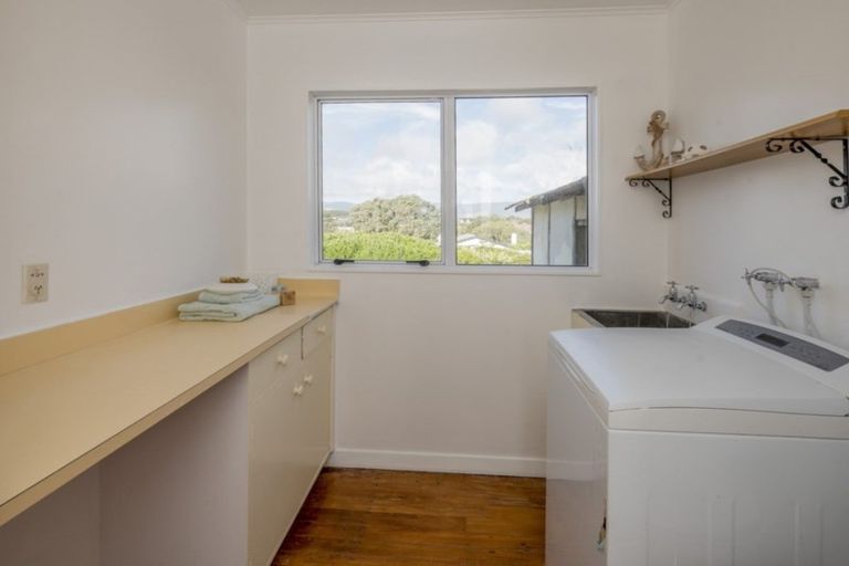 Photo of property in 68 Marine Parade, Otaki Beach, Otaki, 5512