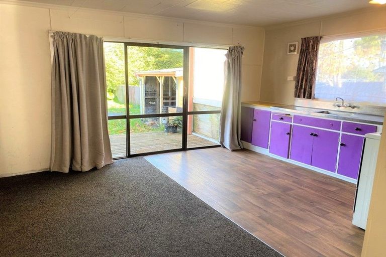 Photo of property in 16 Threadneedle Street, Greymouth, 7805