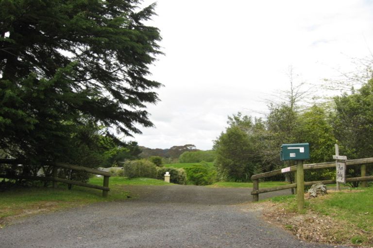 Photo of property in 41 Puke Road, Kumeu, 0891