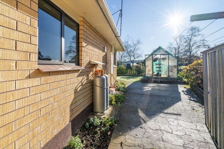 Photo of property in 18 Waterford Drive, Winton, 9720