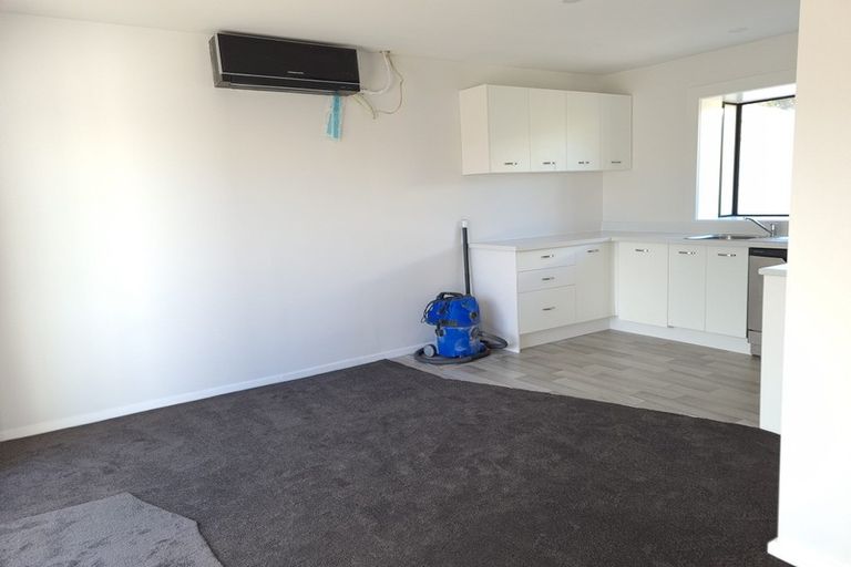 Photo of property in 2/100 Oram Avenue, New Brighton, Christchurch, 8061