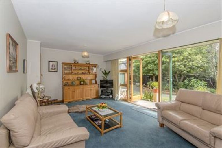 Photo of property in 5 Withells Road, Avonhead, Christchurch, 8042