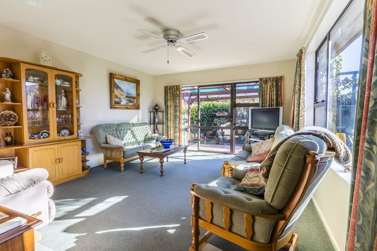 Photo of property in 2/32a Diamond Avenue, Spreydon, Christchurch, 8024