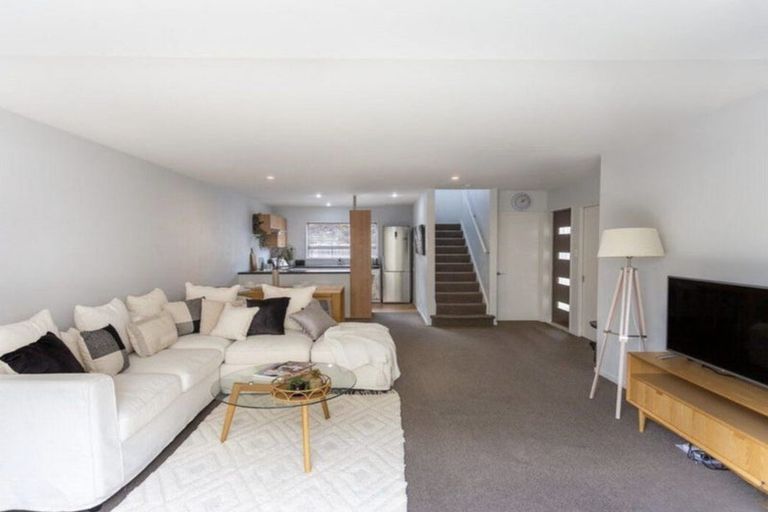 Photo of property in 4/75 Burke Street, Addington, Christchurch, 8024