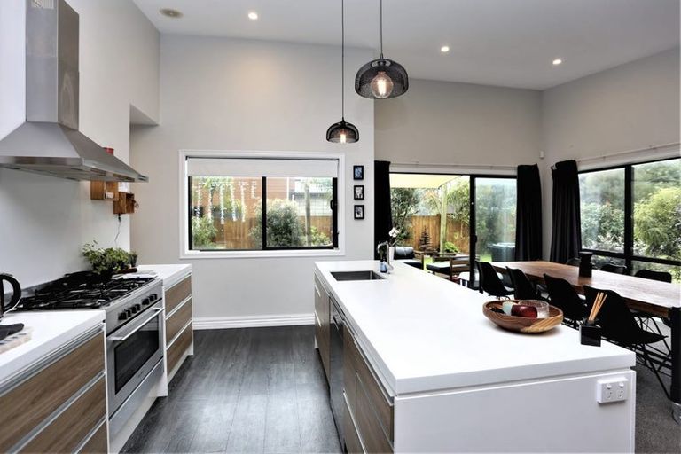 Photo of property in 28 Hamilton Drive, Wainui, Gisborne, 4010