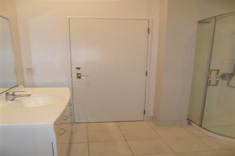 Photo of property in Courtenay Apartments, 203/120 Courtenay Place, Te Aro, Wellington, 6011