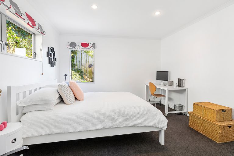 Photo of property in 7d Marjory Close, Broadmeadows, Wellington, 6035