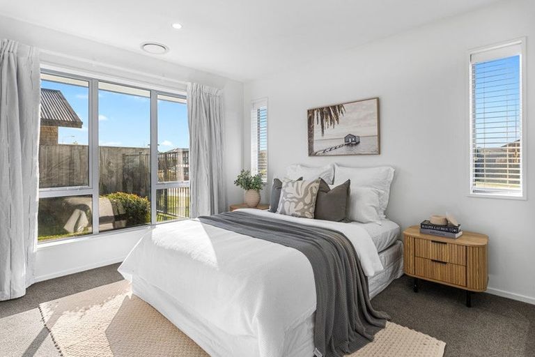 Photo of property in 16 Longcot Drive, Rolleston, 7615