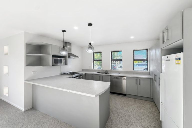 Photo of property in 76 Kaniere Avenue, Hei Hei, Christchurch, 8042