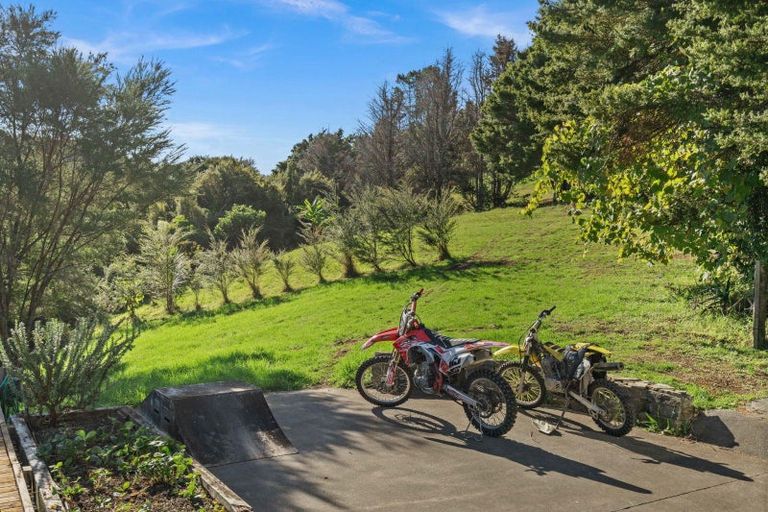 Photo of property in 22 Kohinui Heights Rise, Parua Bay, 0192