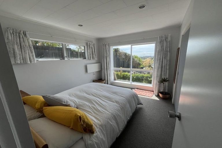 Photo of property in 57 Queens Road, Glen Avon, New Plymouth, 4312