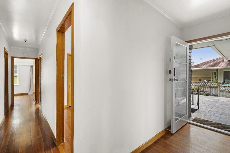 Photo of property in 13 Bruce Road, Glenfield, Auckland, 0629