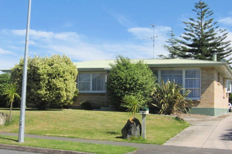 Photo of property in 8 Cobham Place, Te Hapara, Gisborne, 4010