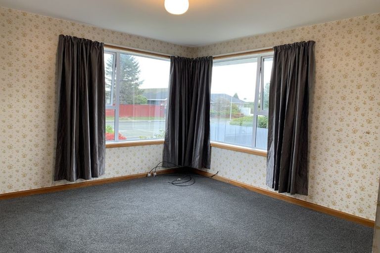 Photo of property in 36 Skerten Avenue, Hornby, Christchurch, 8042